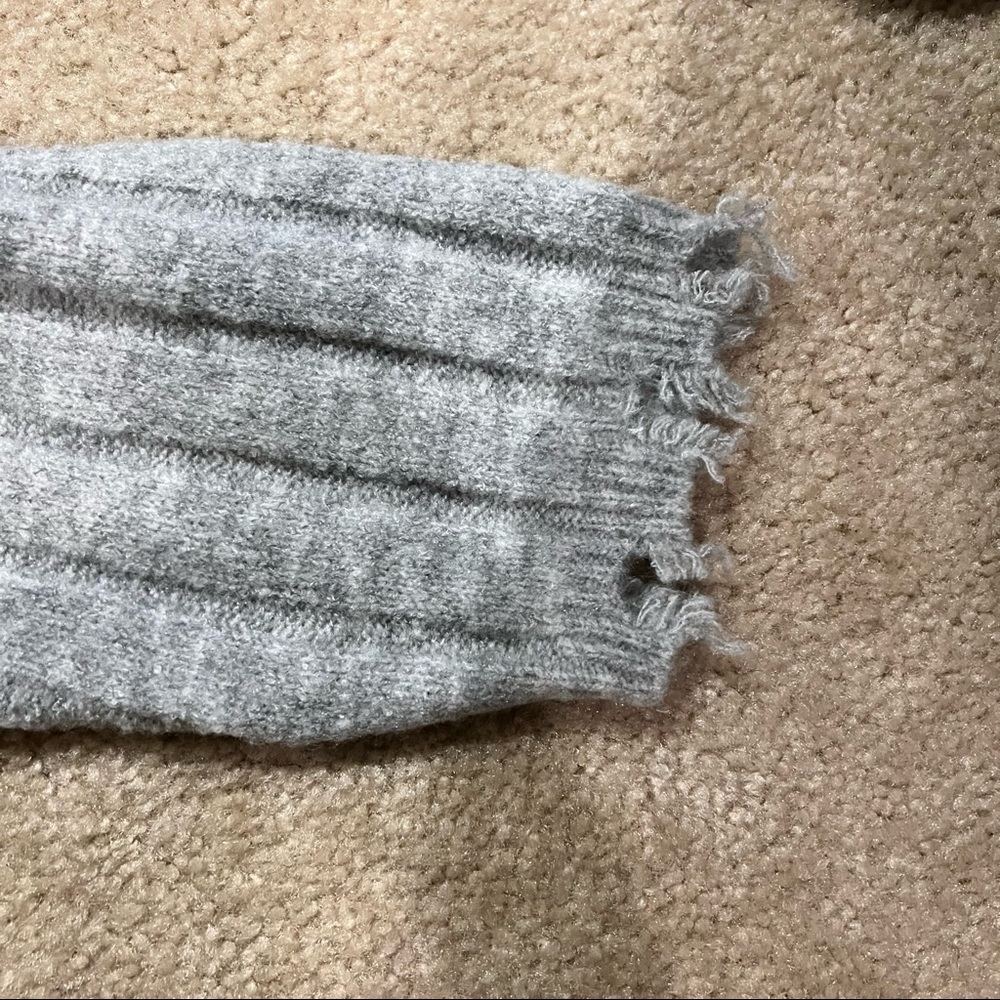 cropped distressed cardigan - Picture 2 of 5